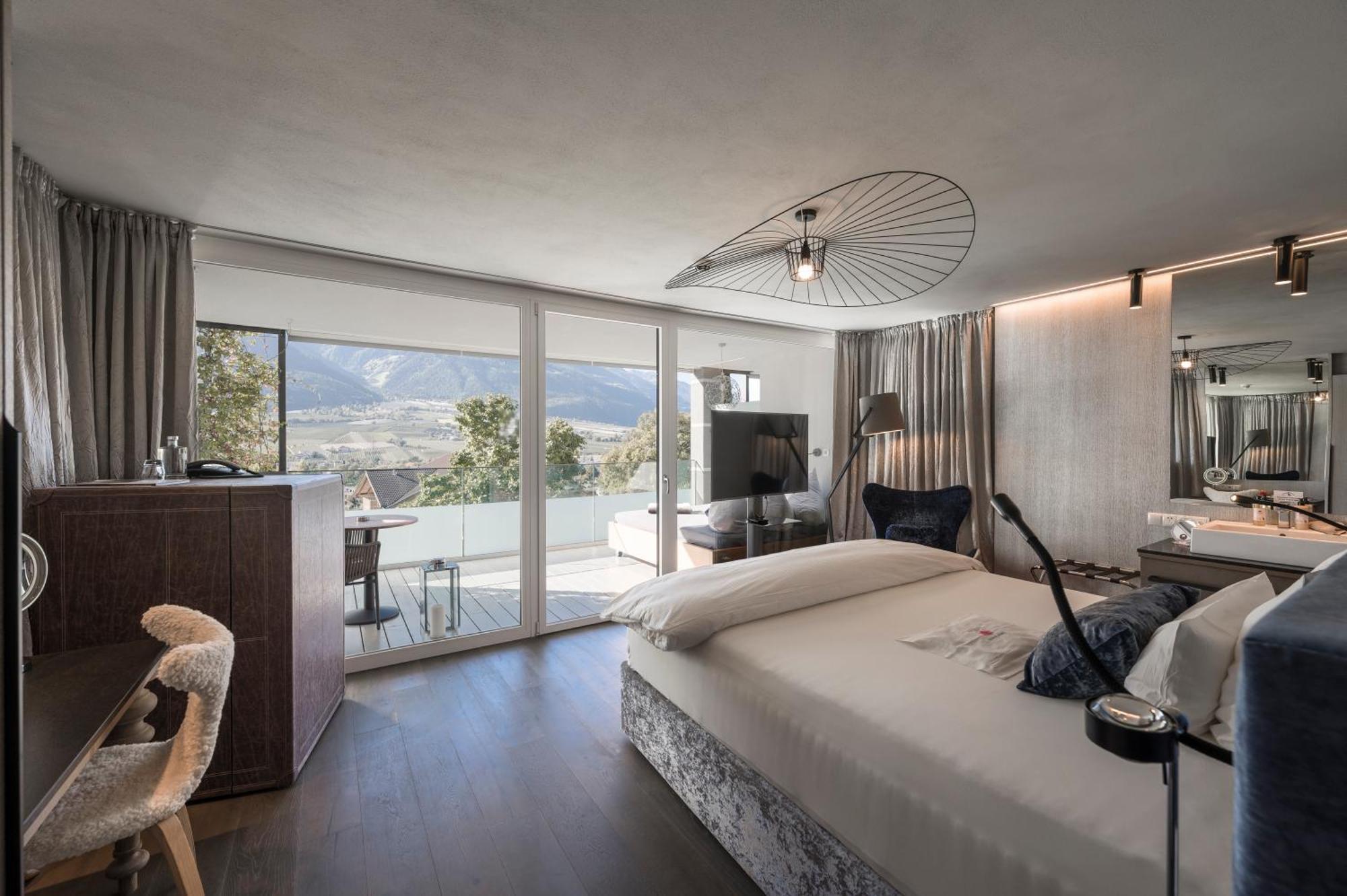 Preidlhof Luxury Dolce Vita Resort Naturns Esterno foto